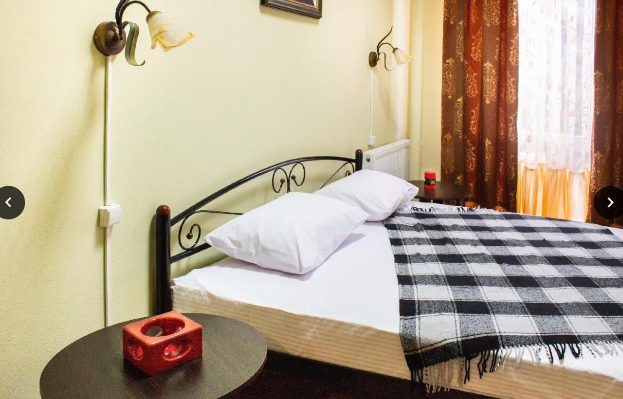 Hostel Koleso Odessa Extérieur photo